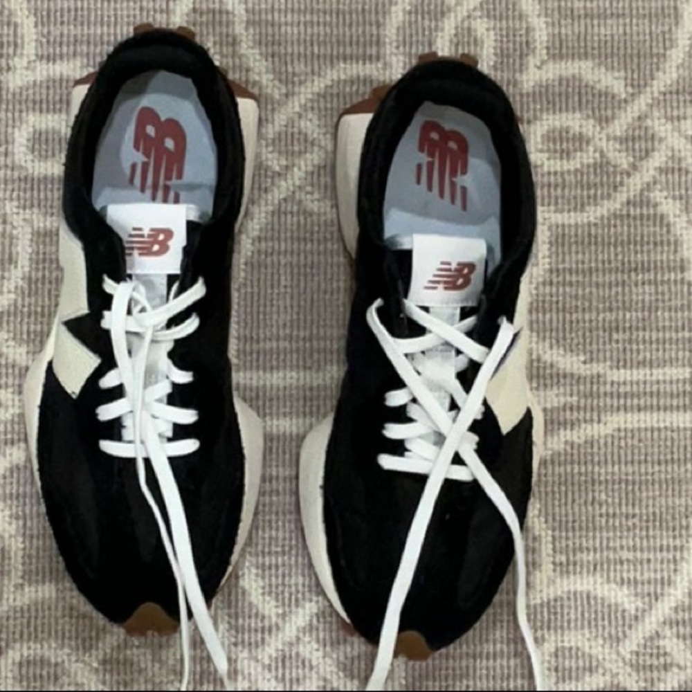 New Balance Women's Sneakers 8